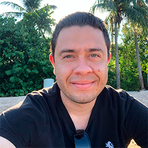 Luis Mena